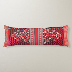 Coussins Longs un tableau rouge et noir au coeur rouge