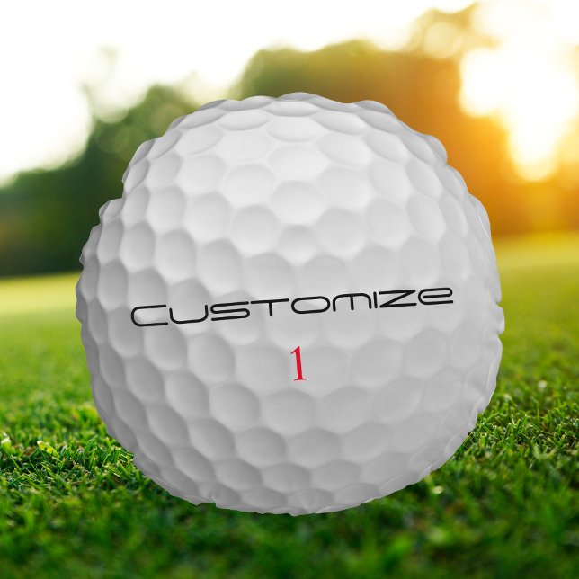 Coussins Ronds Balle de golf blanche texturée avec nom et numéro  (Créateur téléchargé)