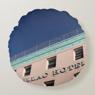 COUSSINS RONDS BÂTIMENT DE L'HÔTEL CADILLAC
