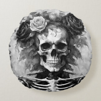 Coussins Ronds Black and White Skull with Roses Gothic Style