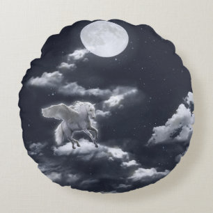 Coussins Ronds Cheval ailé blanc : ciel illuminé par la lune.