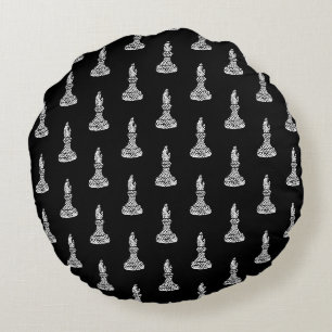 Coussins Ronds Chiffres d'échecs noirs et blancs Linocut Bishop