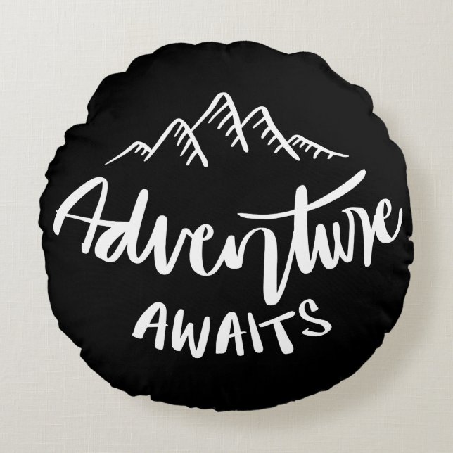 Coussins Ronds Citation de montagne d'aventure attend (Devant)
