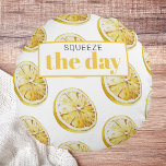 Coussins Ronds Citrons Jaunes Modernes Motif & Squeeze La Journée<br><div class="desc">Citrons Jaunes Modernes Motif & Squeeze La Journée</div>