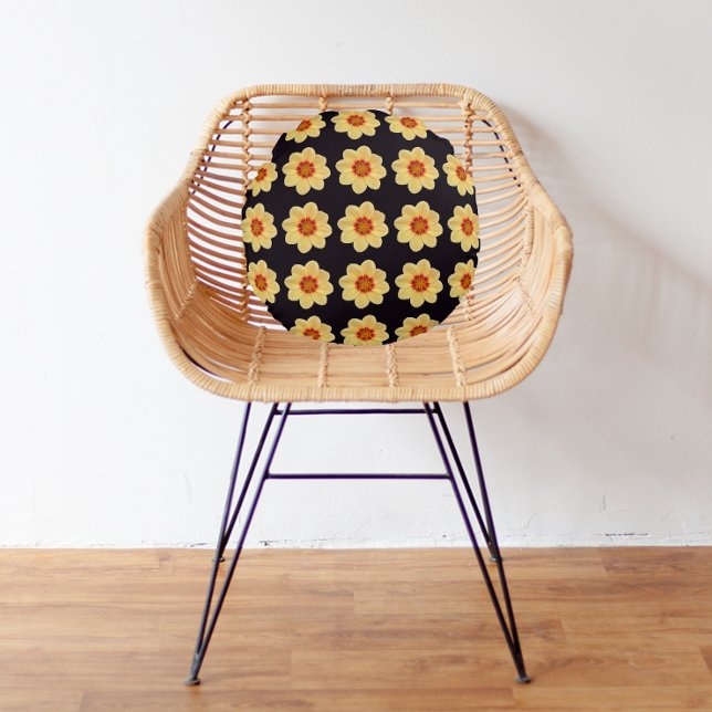 Coussins Ronds Dahlia jaune motif floral sur noir (In Situ)