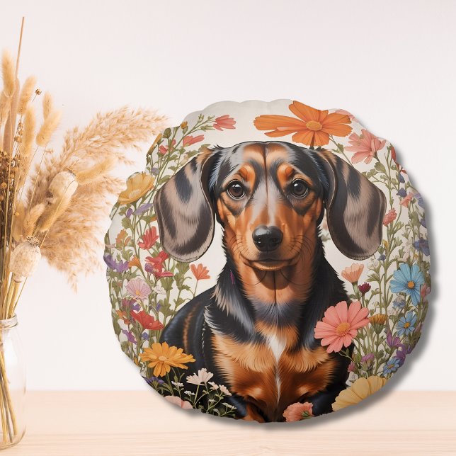 Coussins Ronds Fleurs Brown De Dachshund Et Cosmos (Créateur téléchargé)