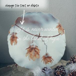 Coussins Ronds Garland de houblon séché dans l'Arrière - plan nei