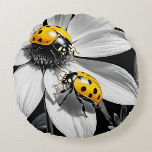 Coussins Ronds Le scarabée jaune sur la fleur blanche noire