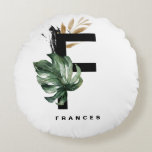 Coussins Ronds LETTRE BOHON F MONogramme | Feuilles tropicaux de<br><div class="desc">Lettre personnalisable F coussin rond monogramme avec aquarelle feuille de montera,  fausse feuille de feuille d'or et accents de brosse d'aquarelle noire. Personnalisez ce coussin de monogramme tropical en ajoutant votre nom ou d'autres détails. Ce coussin monogrammé F boho lettre sera parfait comme cadeau. D'autres lettres sont disponibles.</div>