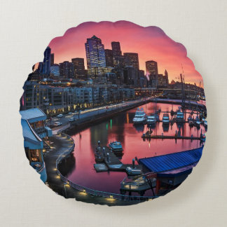 Coussins Ronds Lever de soleil au pilier 66 regardant vers le bas