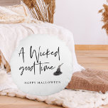 Coussins Ronds Moderne Une Citation Du Bon Temps | Bonne Hallowee<br><div class="desc">Moderne Une Citation Du Bon Temps | Bonne Halloween</div>