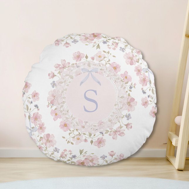 Coussins Ronds Monogrammed Pink Flowers and Lace Floral (In situ)