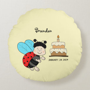 Coussins Ronds Petit garçon coccinelle avec gâteau