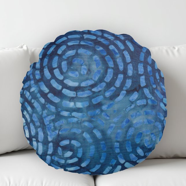 Coussins Ronds Spirales Abstraites Bleues Boho Batik (Créateur téléchargé)