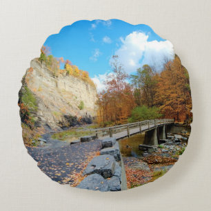 Coussins Ronds Taughannock tombe parc d'état