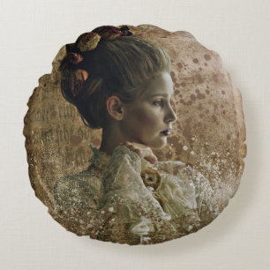Coussins Ronds Victorian Ghost Lady in Waiting
