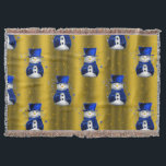 Couverture Blue Snowman sur Gold Christmas<br><div class="desc">Un motif de Noël mignon et coloré avec des bonhomme de neige vêtus d'un chapeau et de gilets en velours bleu,  sur un arrière - plan doré festif aux étoiles dorées pour ajouter une touche chic et fantaisiste à vos décorations de maison de Noël cette année.</div>