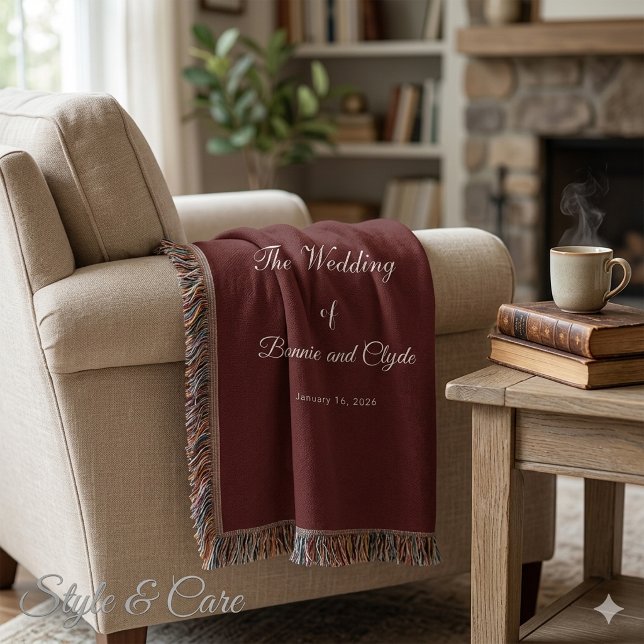 Couverture Célébration Romantique de Mariage Marron Brûlé (Romantic Wedding Day Celebration Burnt Maroon Throw Blanket)