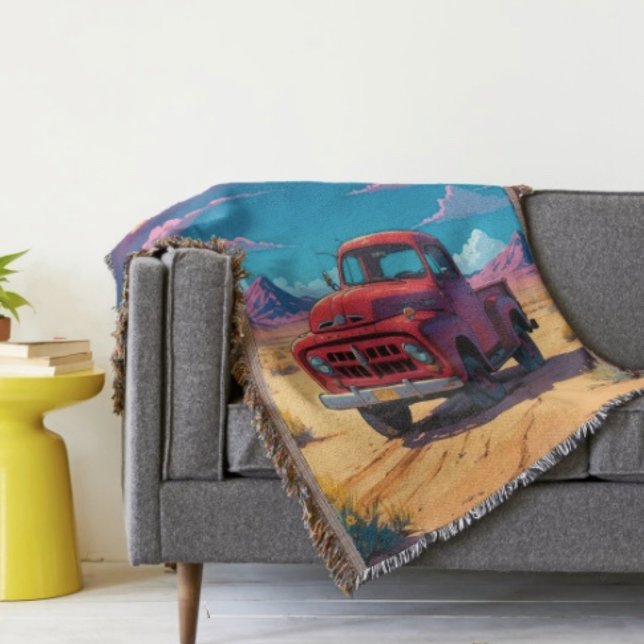 Couverture Classique camionnette américaine  (Retro Red Pickup Truck Desert Moon blanket - soft and colourful available  in 3 different sizes. )