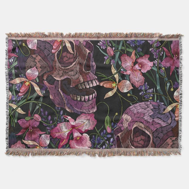 Couverture Crâne brodé : Motif gothique de l'orchidée (Devant)