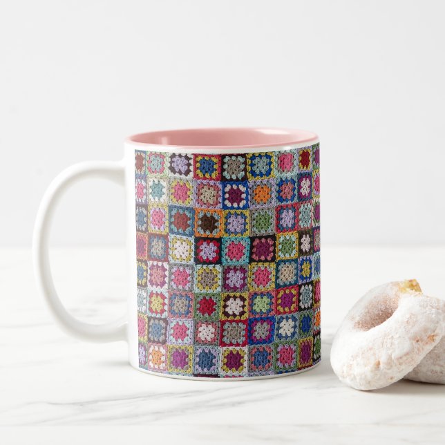 Couverture de Carré mamie déroutante 11 oz Mug à d (Avec donut)