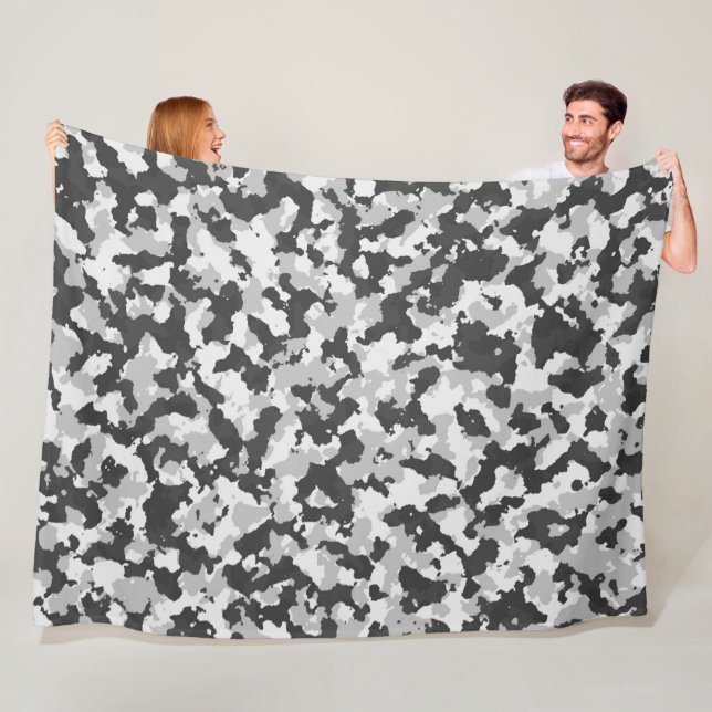 couverture en polaire camouflage (En situation)