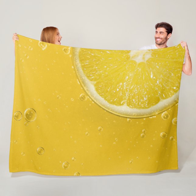 Couverture en polaire de fruits (En situation)