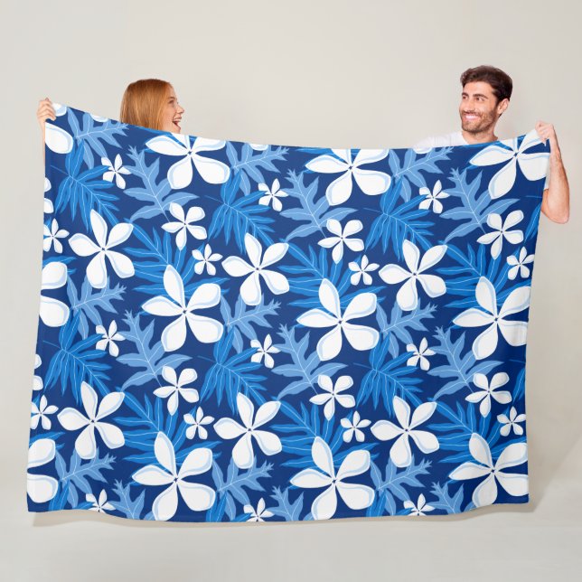 Couverture en polaire TIARE (BLEU) (En situation)