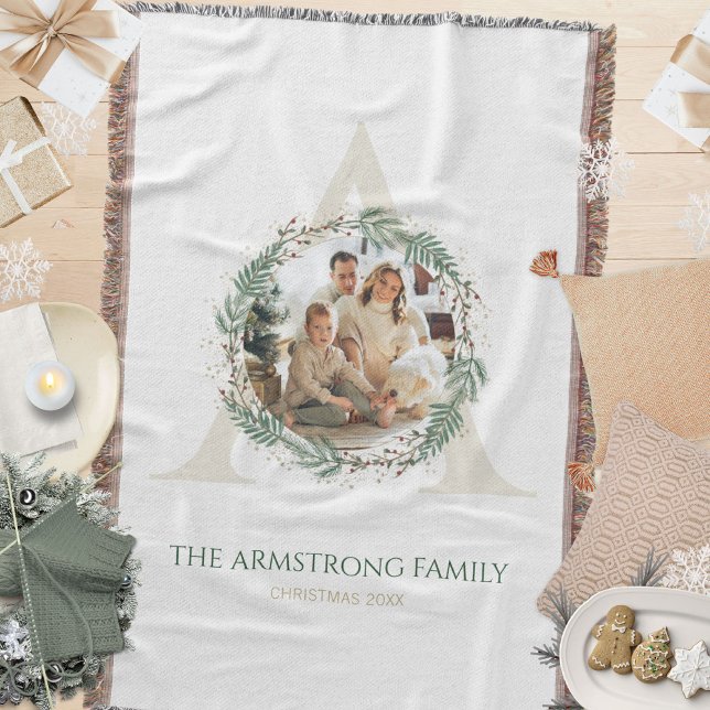 Couverture Forest Green Wreath Gold Monogram Photo Keepsake (Forest Green Wreath Gold Monogram Photo Keepsake Throw Blanket ©Susanne Sachers - Sunny Mind 🌞)