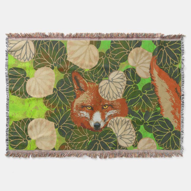 COUVERTURE FOX ROUGE PARMI LES FEUILLES VERTS ET LE FOLIAGE (Devant)