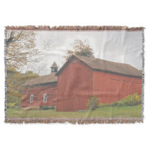 Grande grange rouge de Western Mass en automne