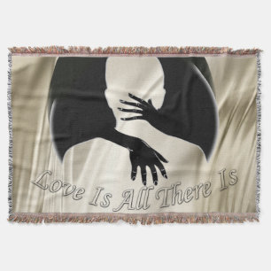Couverture L'amour est tout ce qu'il y a
