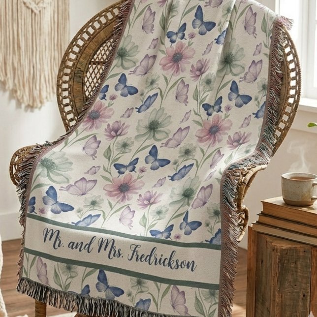 Couverture M et Mme Boho Botanical Floral (Cozy boho butterfly throw blanket, perfect for the newlyweds' cozy first home.)