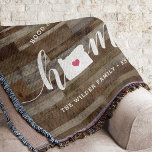 Couverture Oregon Home State Personalized Rustic Wood Look<br><div class="desc">Show some home state pride with this cute rustic faux wood plank throw blanket featuring "home" in white calligraphy script lettering with a silhouette map of the state of Oregon standing in for the letter "O." A pink heart illustration inside the state map completes the design; you can change the...</div>