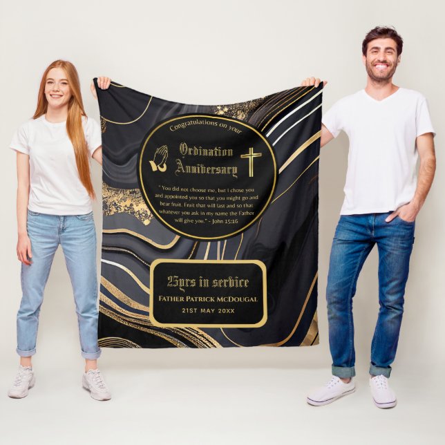 Couverture Polaire 25e Anniversaire du prêtre pasteur Ordination cade (En situation)