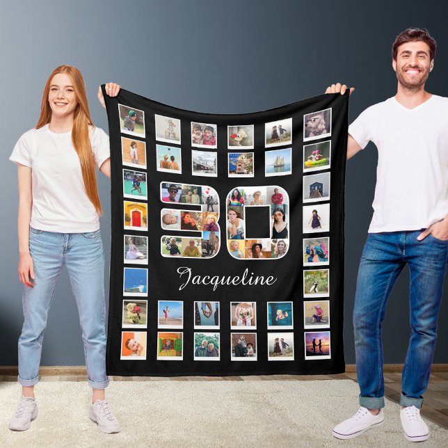 Couverture Polaire 30e anniversaire Famille Photo souvenir Collage (30th birthday photo collage template fleece blanket held up by two people.)