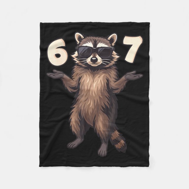 Couverture Polaire 67 Raccoon 6-7 Hands Se Funny Gen Alpha Kids Teens (Devant)