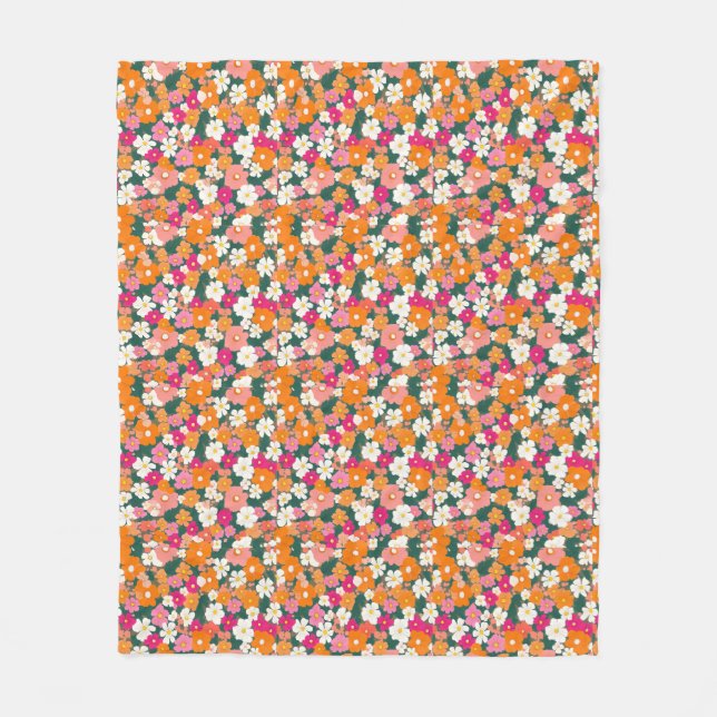 Couverture Polaire A vibrant pattern of small, colorful flowers (Devant)