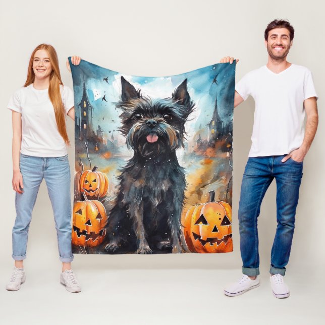 Couverture Polaire Affenpinscher d'Halloween avec citrouilles effraya (En situation)