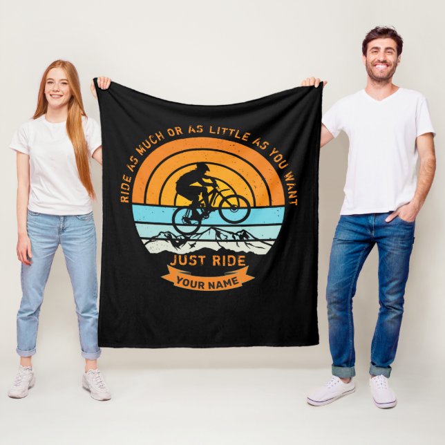Couverture Polaire Ajouter un nom Changer tout le texte Vélo de monta (En situation)
