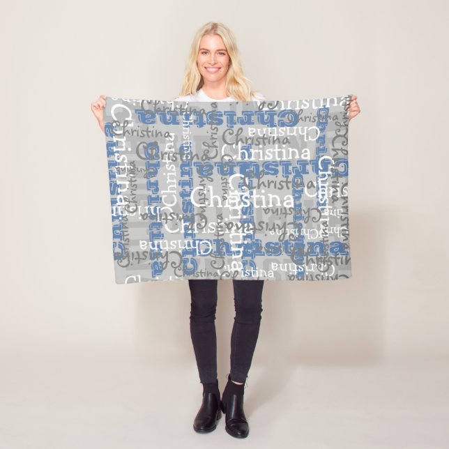 Couverture Polaire Allover gris bleu Nom Collage Personnalisé (En situation)