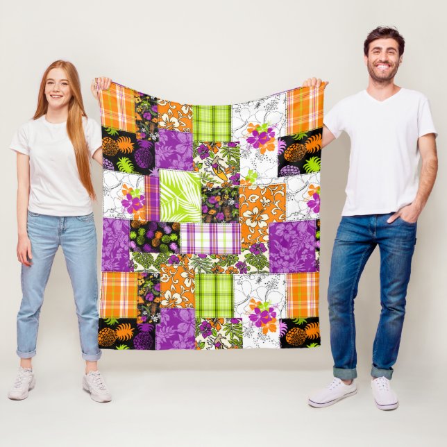 Couverture Polaire Aloha Patchwork Hawaiian Tropical Prints - Violet (En situation)