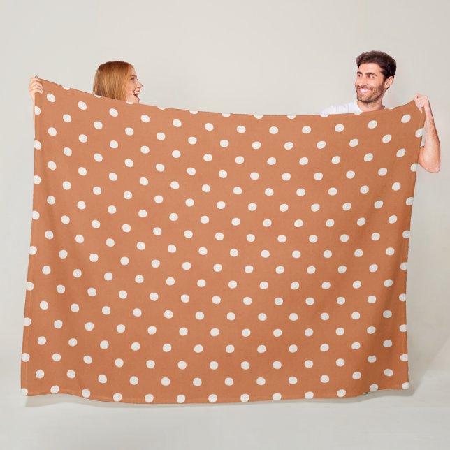 Couverture Polaire Anniversaire points crème orange (En situation)