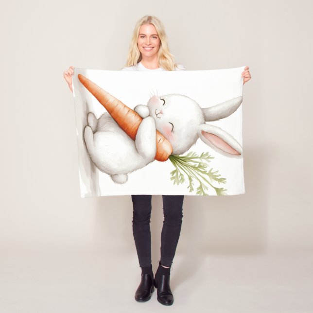Couverture Polaire Aquarelle Fluffy Bunny Carrot Love (En situation)