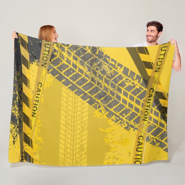 Couverture Polaire Arrière - plan jaune de piste de pneu noir (En situation)
