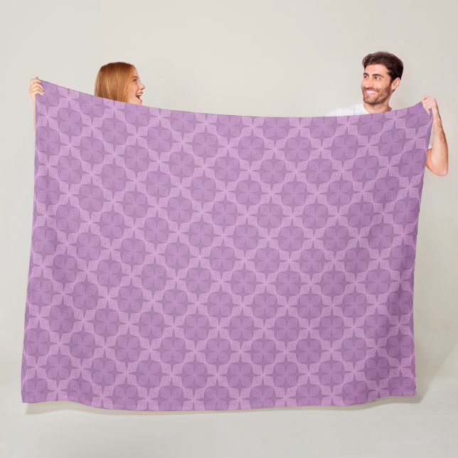 Couverture Polaire Art déco lilas fumé géométrique (En situation)