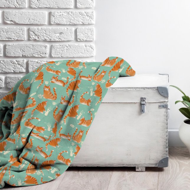 Couverture Polaire Bad Orange Tabby Chats Frapper Des Choses Sur Moti (Bad Orange Cats Knocking Stuff Over Pattern Cozy Fleece Blanket)