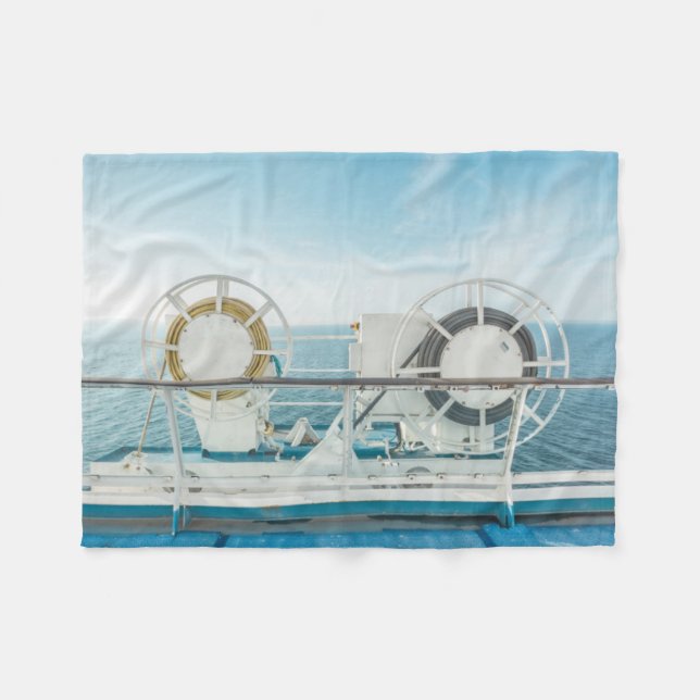 Couverture Polaire Balustrade d'un bateau de croisière (Devant (Horizontal))