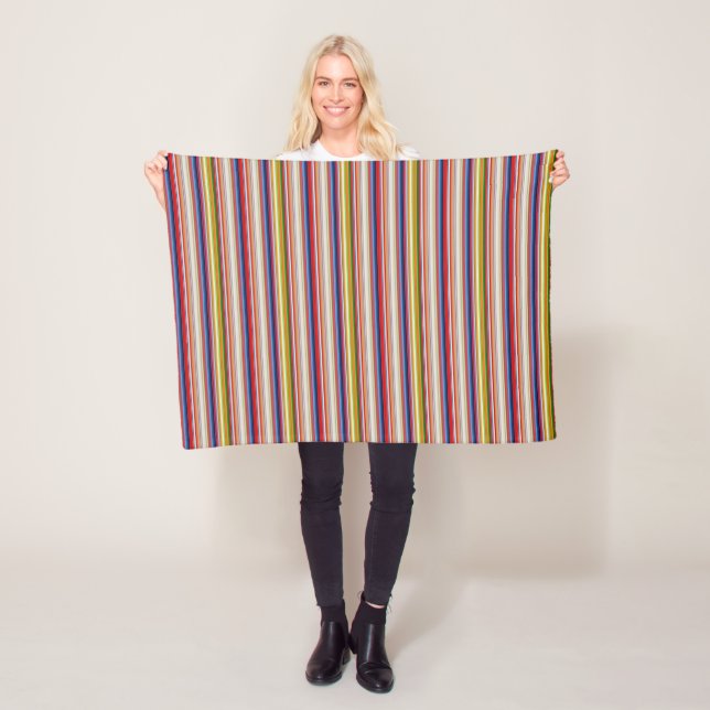 Couverture Polaire Bandes chaudes et colorées (En situation)