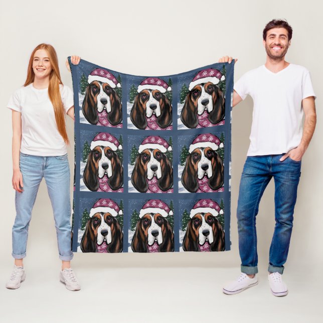 COUVERTURE POLAIRE BASSET HOUND  (En situation)